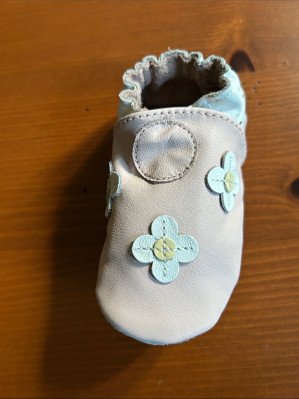 Robeez Leather Moccasins - Pale Pink with Flower Appliqués